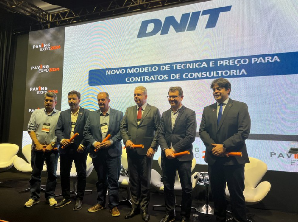 DNIT E ANEOR ENCERRAM A PARTICIPAÇÃO NA 7ª PAVING EXPO COM PAINEL SOBRE MODELO DE TÉCNICA E PREÇO PARA CONTRATAÇÃO DE CONSULTORIA